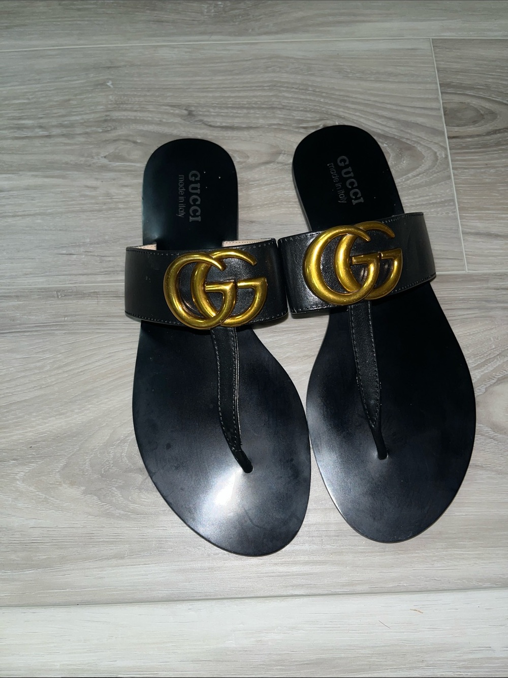 Gucci Black Leather Slide Sandals with Gold Double G